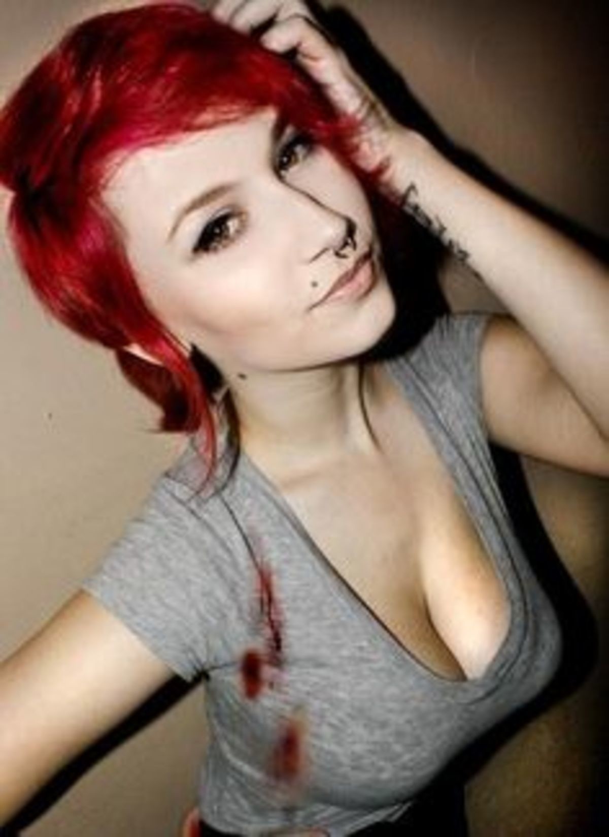 Hot redhead get her pierced fan photos