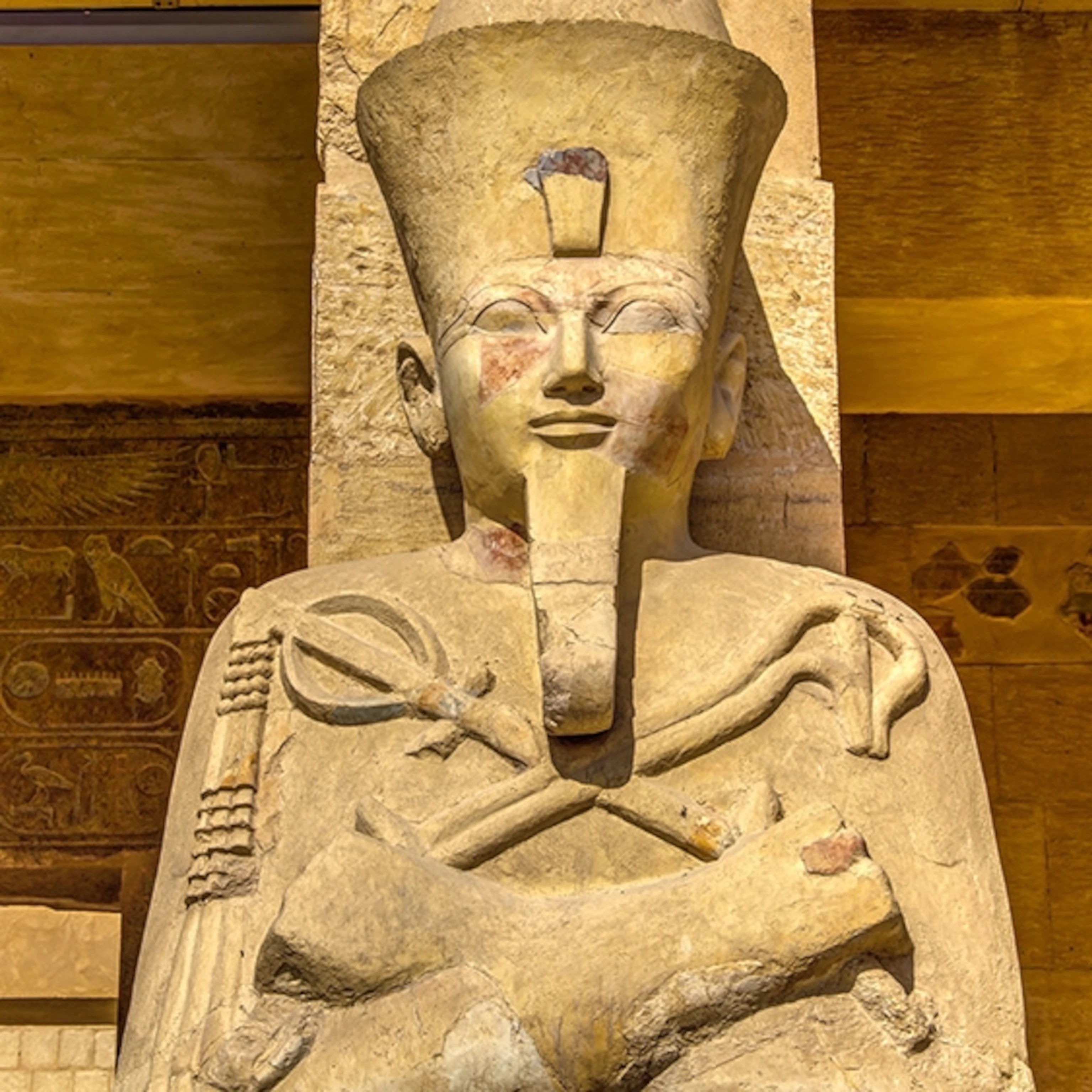 Что носила древнеегипетская царица хатшепсут бороду или перстень