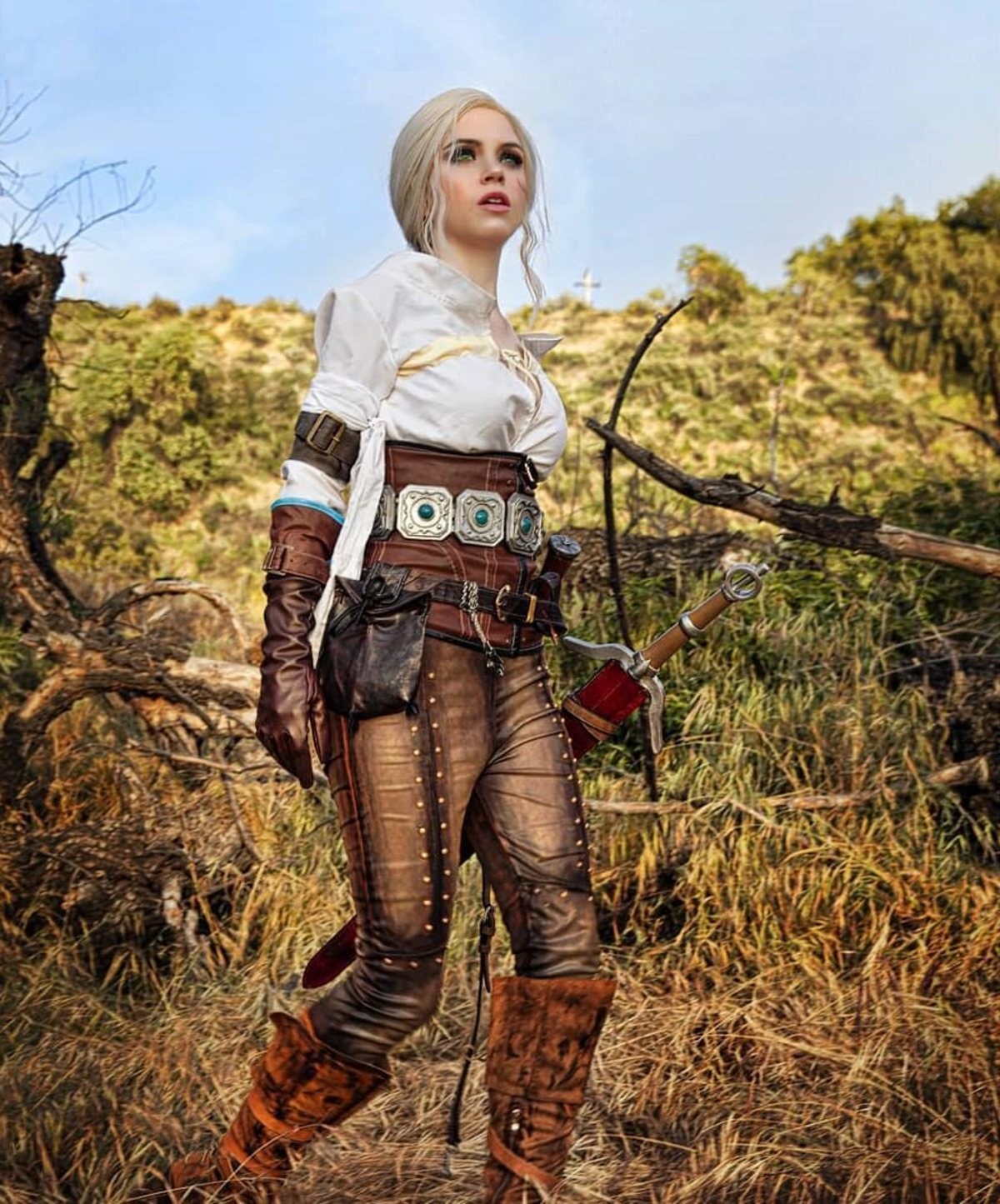 Ciri cosplay. Цири Ведьмак косплей. Цири Ведьмак 3. Цирилла Ведьмак косплей. Цири Ведьмак 3 косплей.