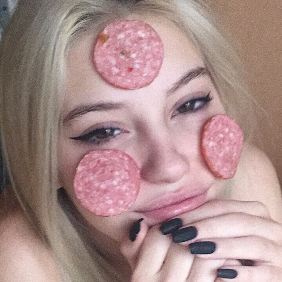 Соня буркова