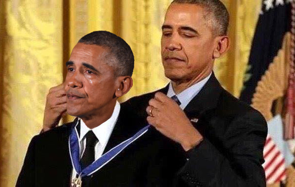 Obama+awards+himself+medal+barack+obama+awarded+himself+the+prestigious_5bc2c8_6152202.jpg