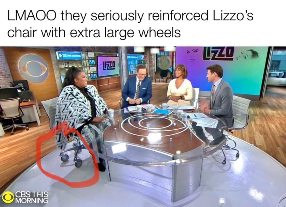 Lizzo chair meme