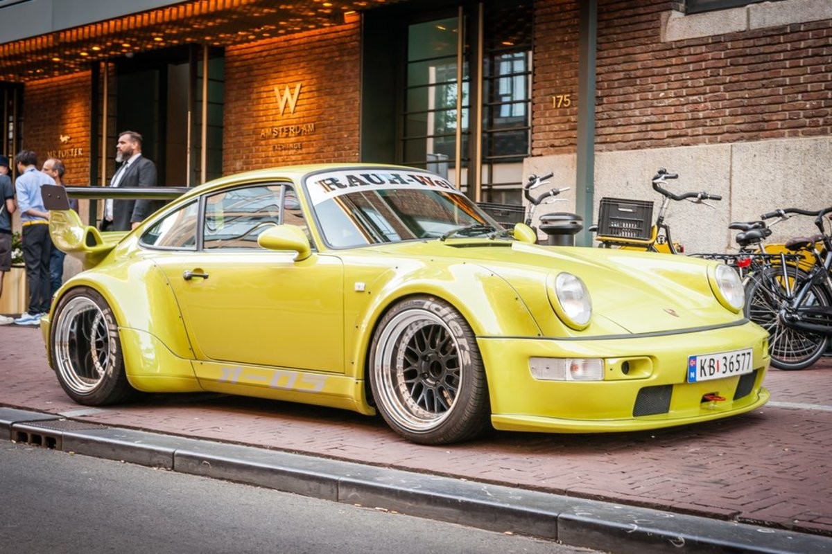 Porsche rwb. Porsche 964 RWB. Porsche 911 RWB. Porsche 911 964 RWB. Porsche RWB 911 Акира Накаи.